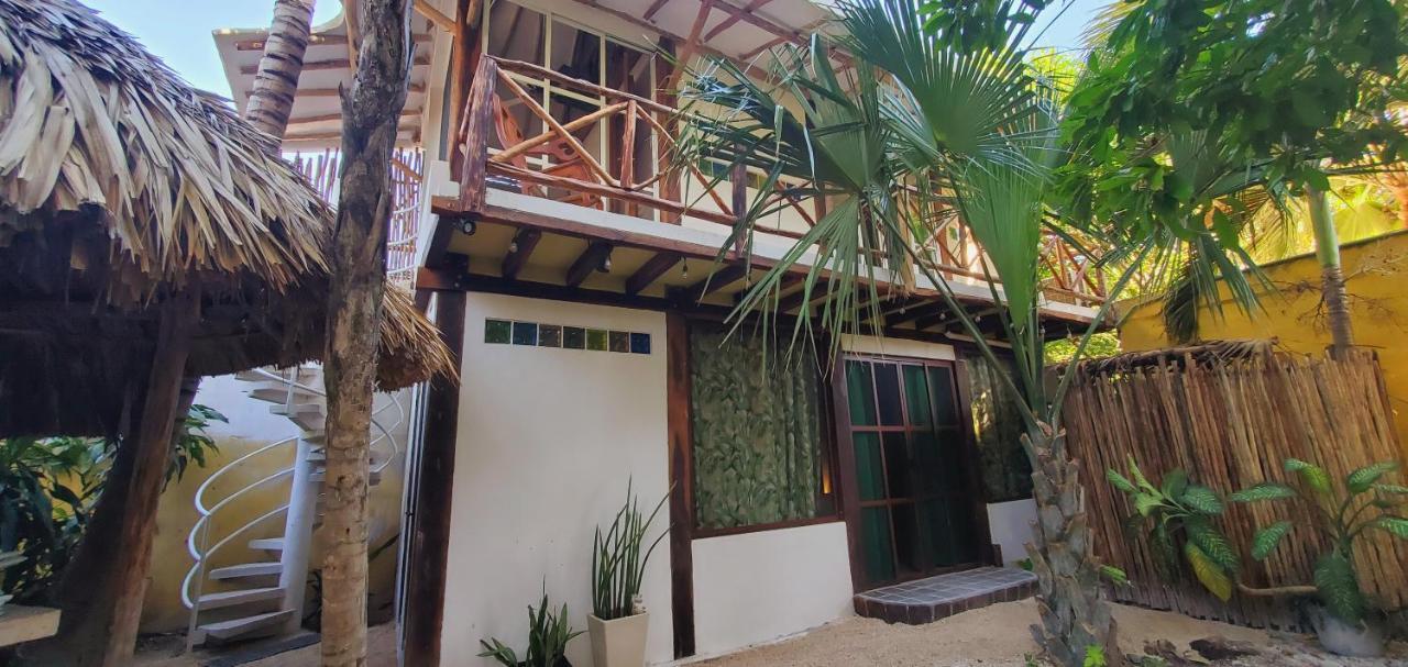 Layla Guesthouse Puerto Morelos Exterior photo